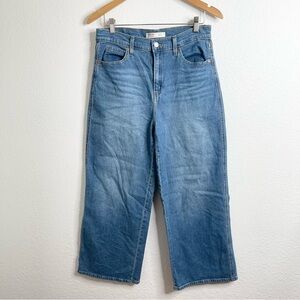 Levis Signature High Rise Wide Leg Jeans Size 29